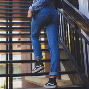 High Waisted Denim 🌸🌞